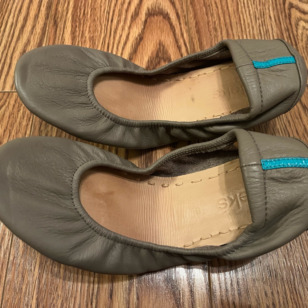 Tieks Taupe Leather Flats - Picture 2 of 9